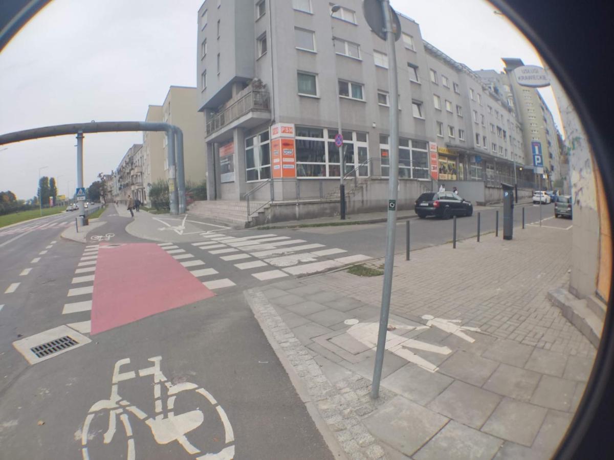 3030 Jana Spychalskiego 32 - Tanie Pokoje W Apartamencie - Samodzielne Zameldowanie - Self Check In Poznan Ngoại thất bức ảnh