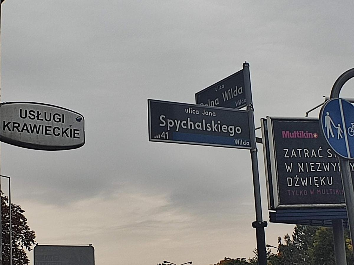 3030 Jana Spychalskiego 32 - Tanie Pokoje W Apartamencie - Samodzielne Zameldowanie - Self Check In Poznan Ngoại thất bức ảnh