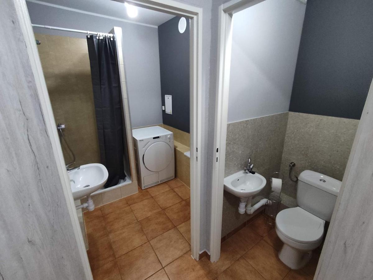 3030 Jana Spychalskiego 32 - Tanie Pokoje W Apartamencie - Samodzielne Zameldowanie - Self Check In Poznan Ngoại thất bức ảnh