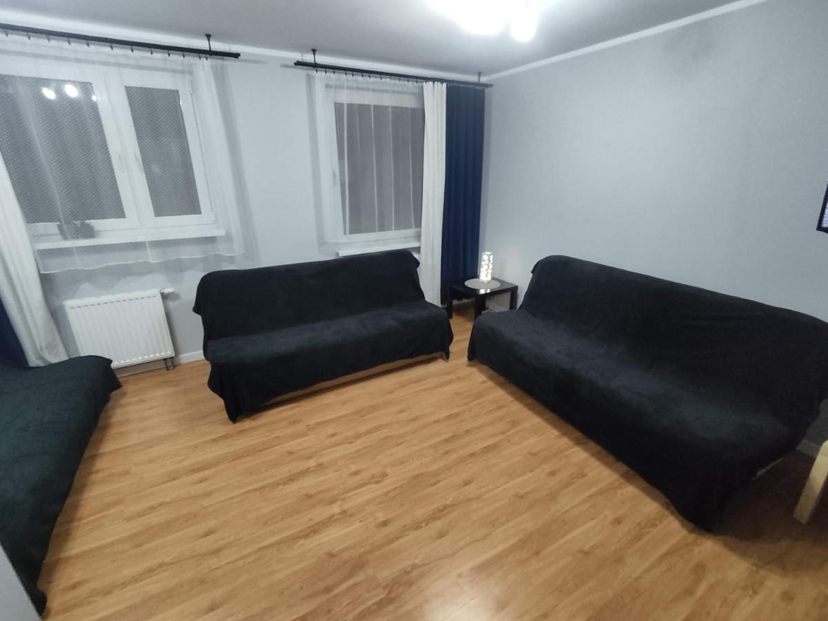 3030 Jana Spychalskiego 32 - Tanie Pokoje W Apartamencie - Samodzielne Zameldowanie - Self Check In Poznan Ngoại thất bức ảnh